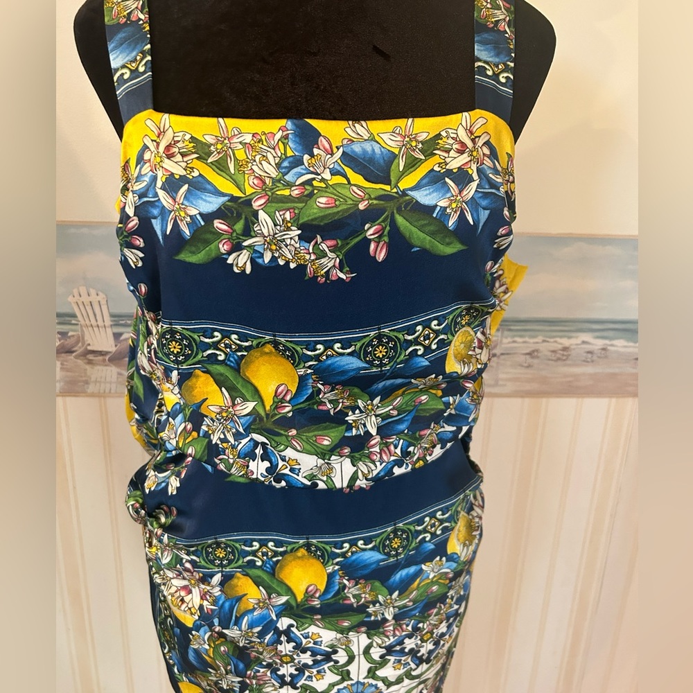 DOLCE & GABBANA  Dress AUTHENTIC Rare Gorgeous in Perfect Condition. 40, 4,6